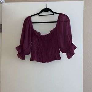 Puff sleeve going out top
